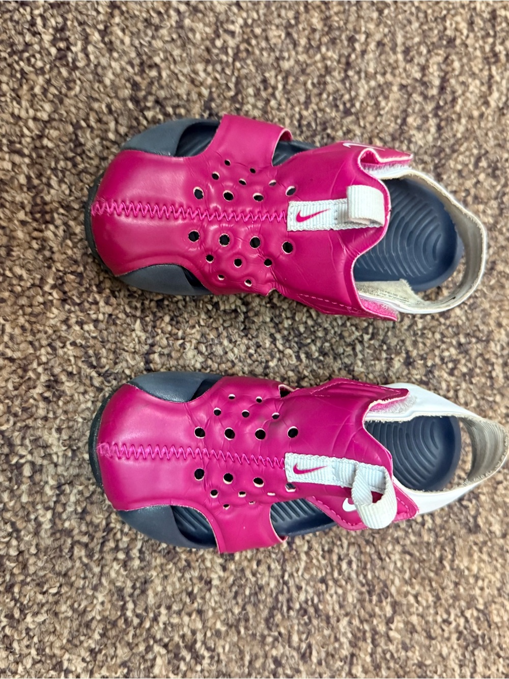 Nike Kids Hot Pink and Black Water Sandals